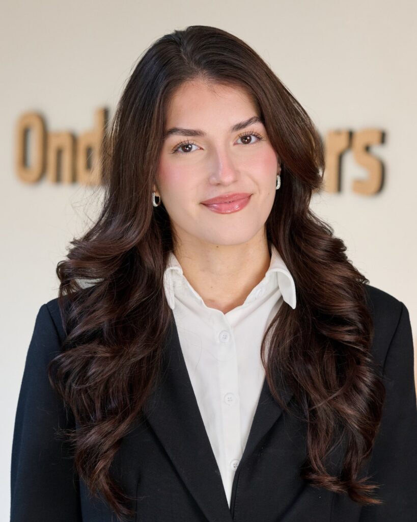 Meryem Abayli — Junior Analist