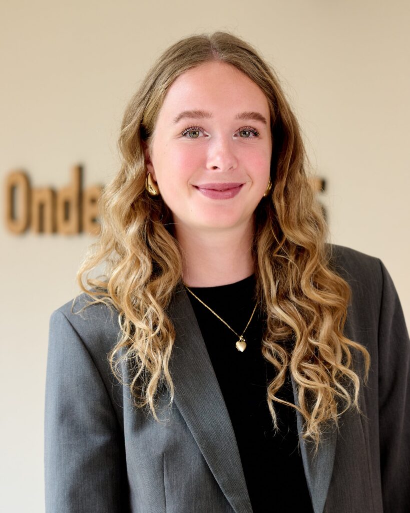 Lisa Glorie — Junior Analist
