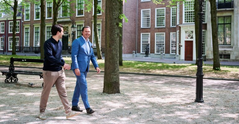Klap Verzekeringsmakelaar (Klap) neemt Vast & Zeker Bedrijfsverzekeringen in Apeldoorn over